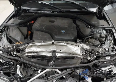 2023 BMW 330I xDrive из США, поврежденный, VIN 3MW89FF0XP8D22631